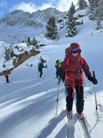 Traversée en raid ski de randonnée dans les Encatats, Pyrénées. Traversée en raid ski de randonnée dans les Encatats, Pyrénées.